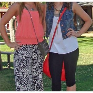 Black and white Aztec geometric print Sz M